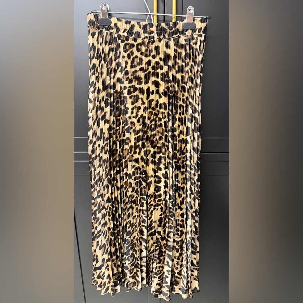 In Loom Animal Print Skirt - Small